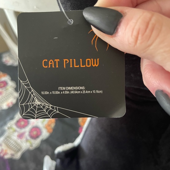 COPY - Skeleton kitty pillow - Picture 3 of 3